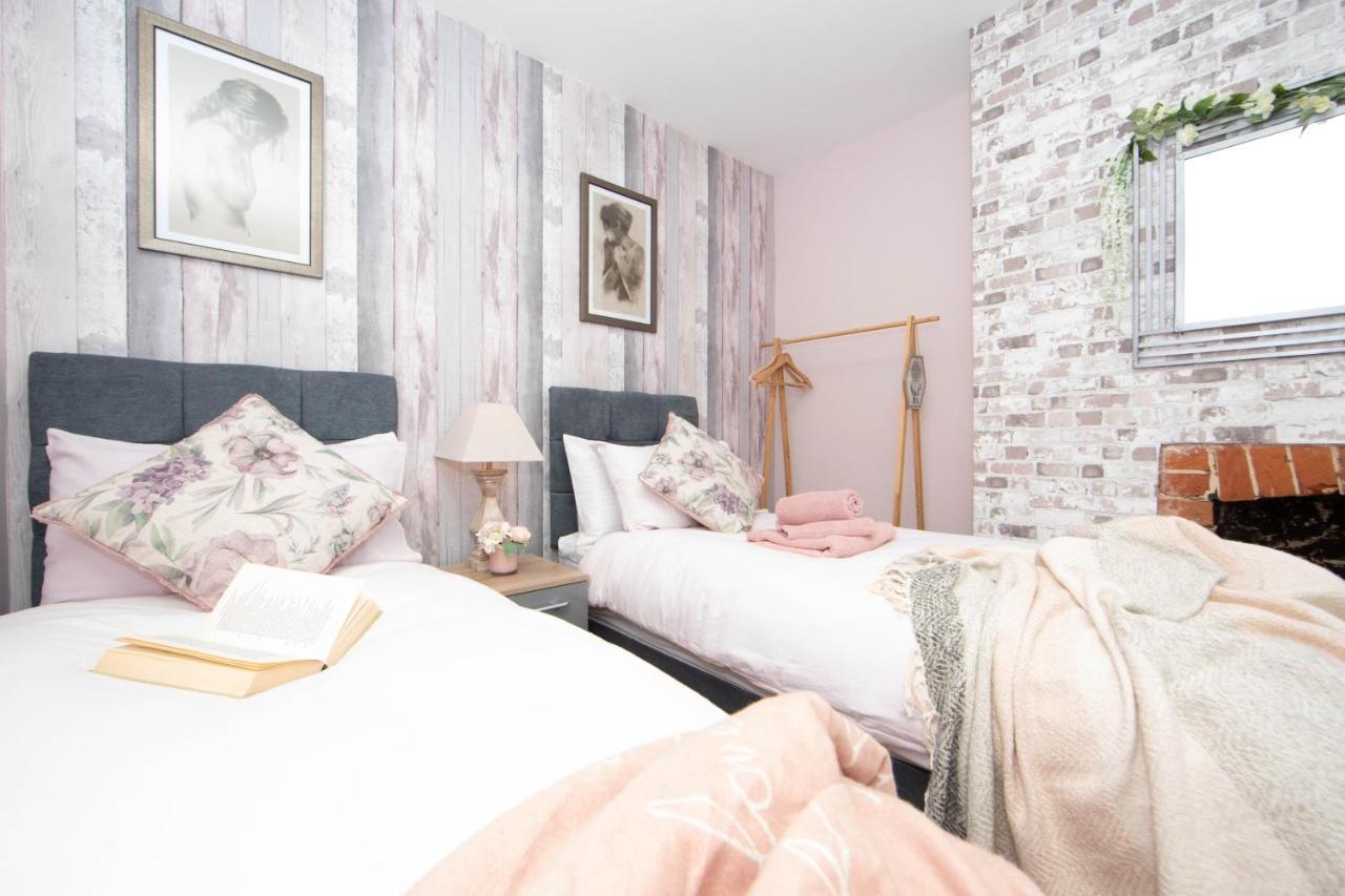 Cosy 3 Bedroom House - Private & Central - Ultra Wifi Canterbury Ngoại thất bức ảnh