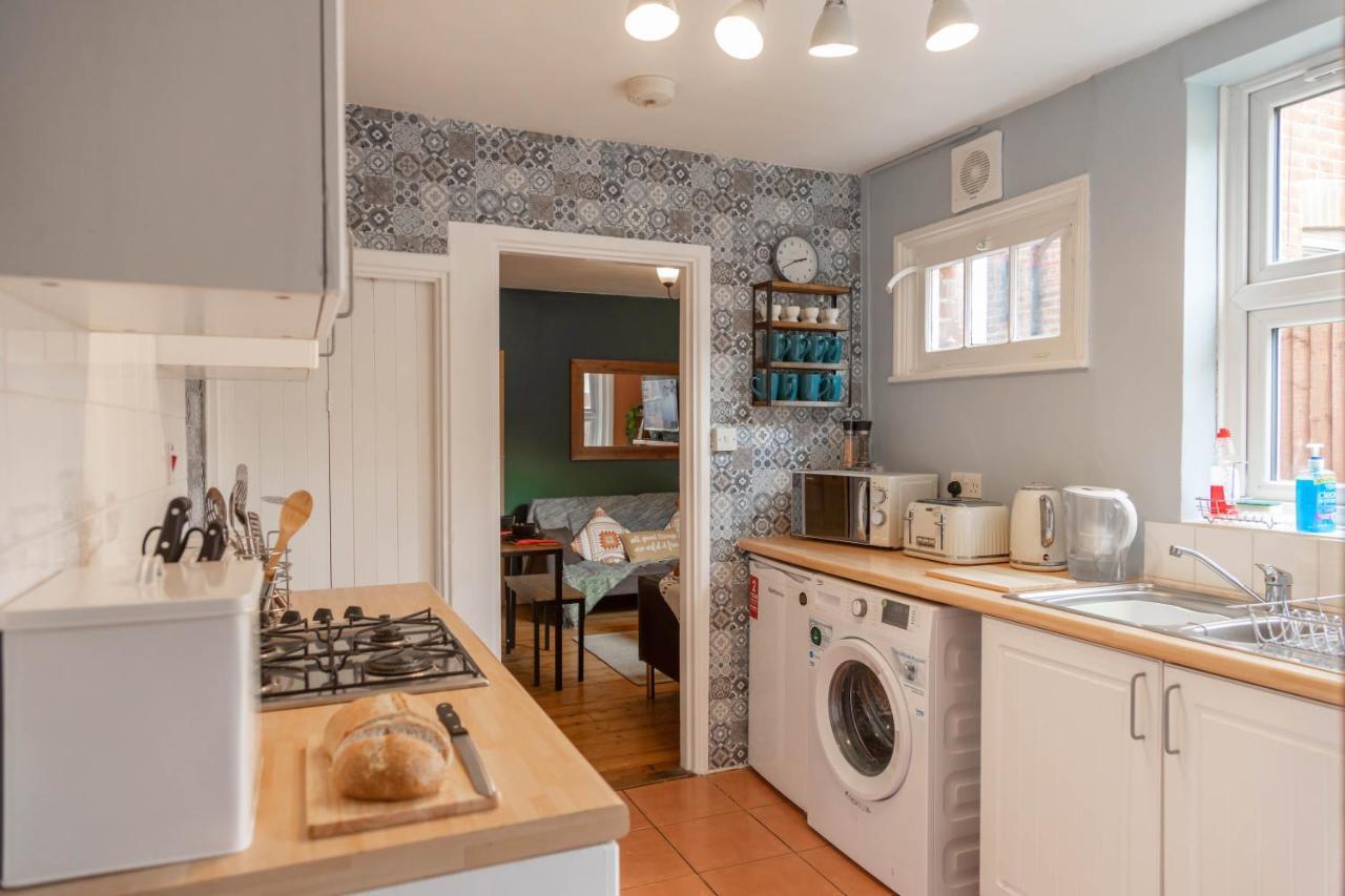 Cosy 3 Bedroom House - Private & Central - Ultra Wifi Canterbury Ngoại thất bức ảnh